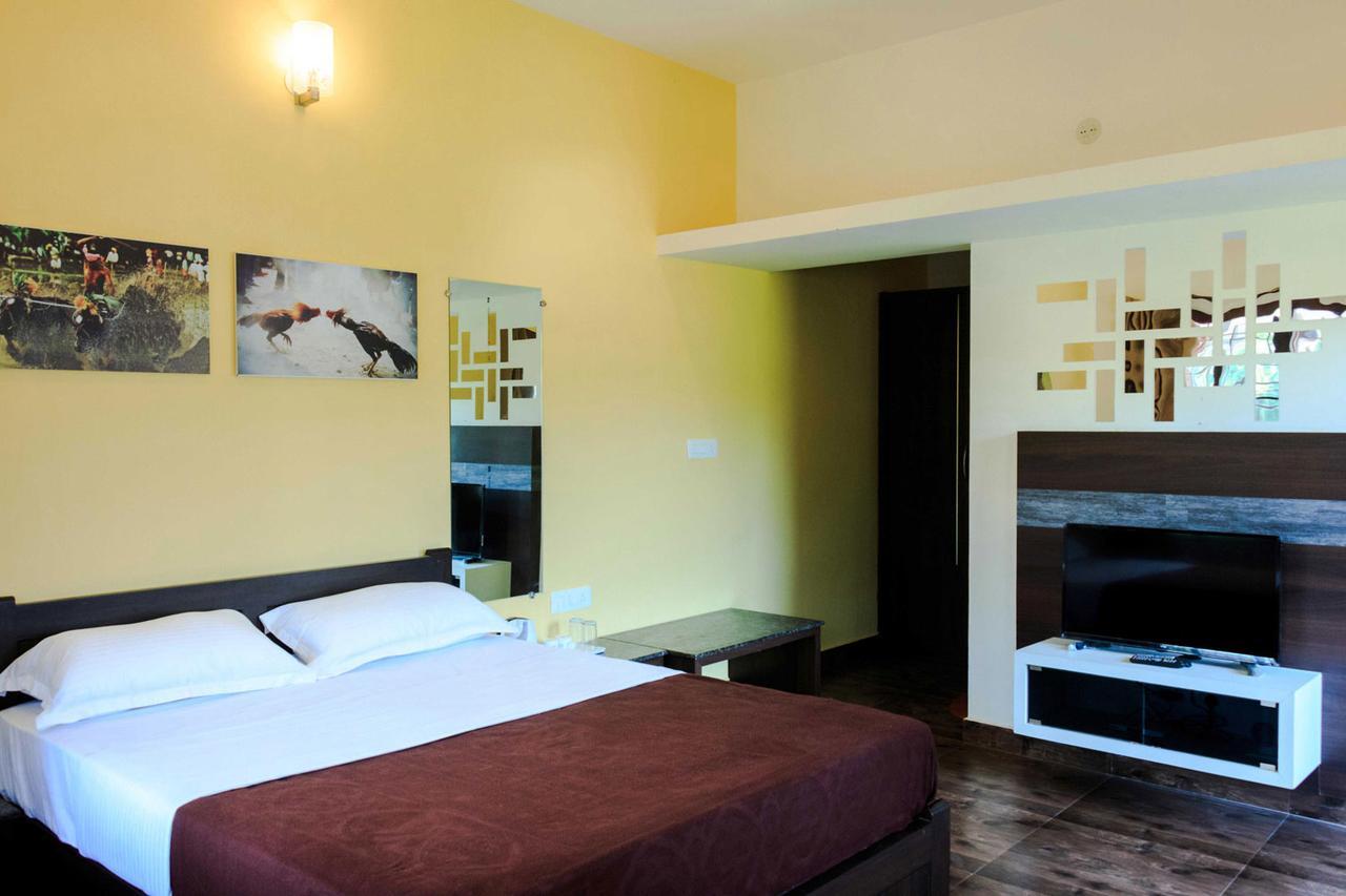 Karkera Comforts Otel Madikeri Dış mekan fotoğraf